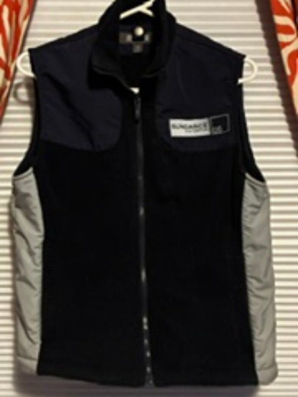 Kenneth Cole Navy and Gray Fleece Vest, Handwarmers pockets, Full Zipper closure